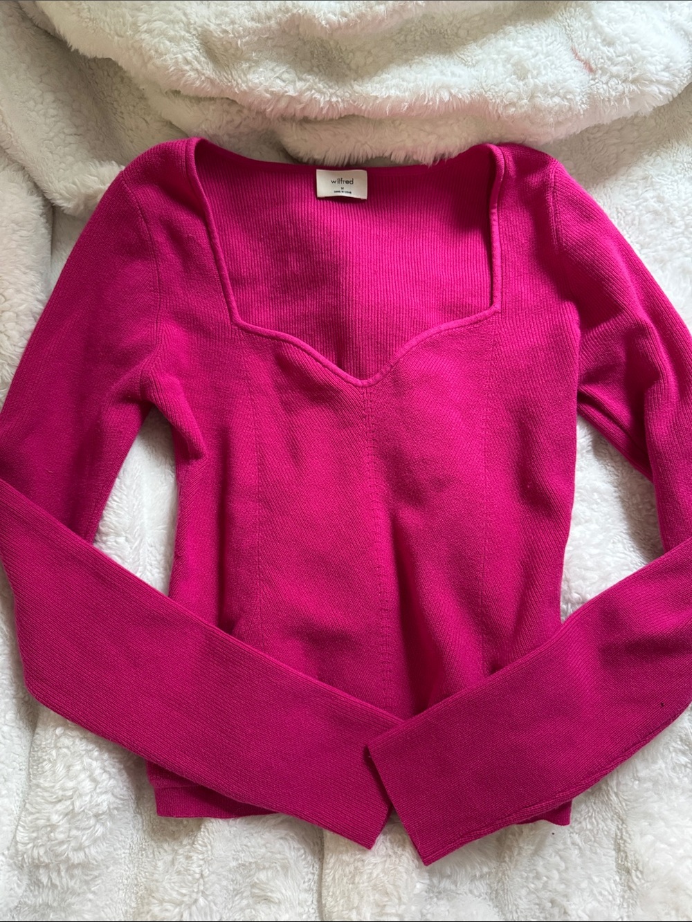 Wilfred Hot Pink V-Neck Ribbed Knit Sweater